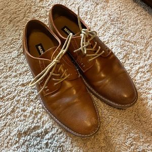 Steve Madden dress shoes for men. Size 9.